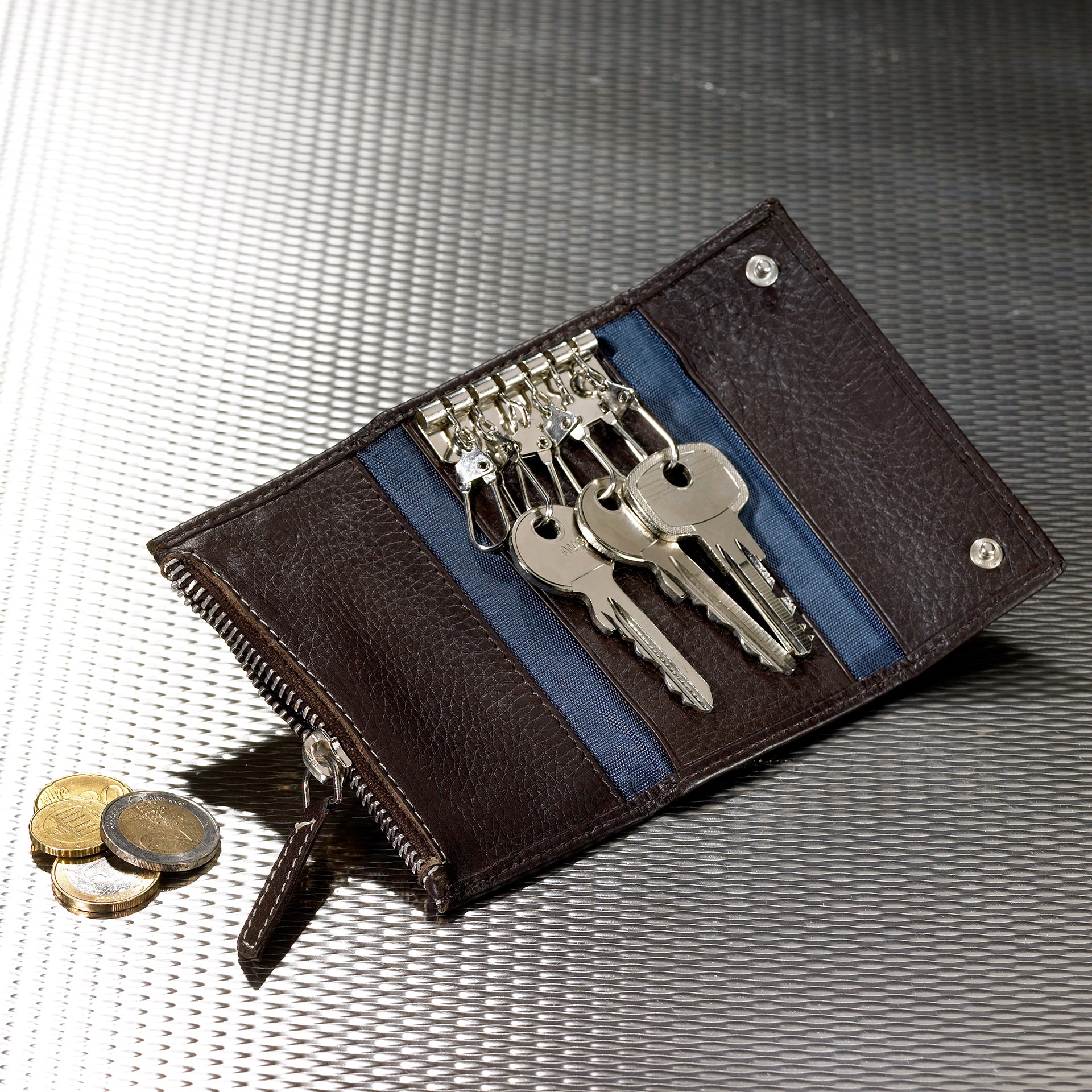 Keypurse with 6 hooks