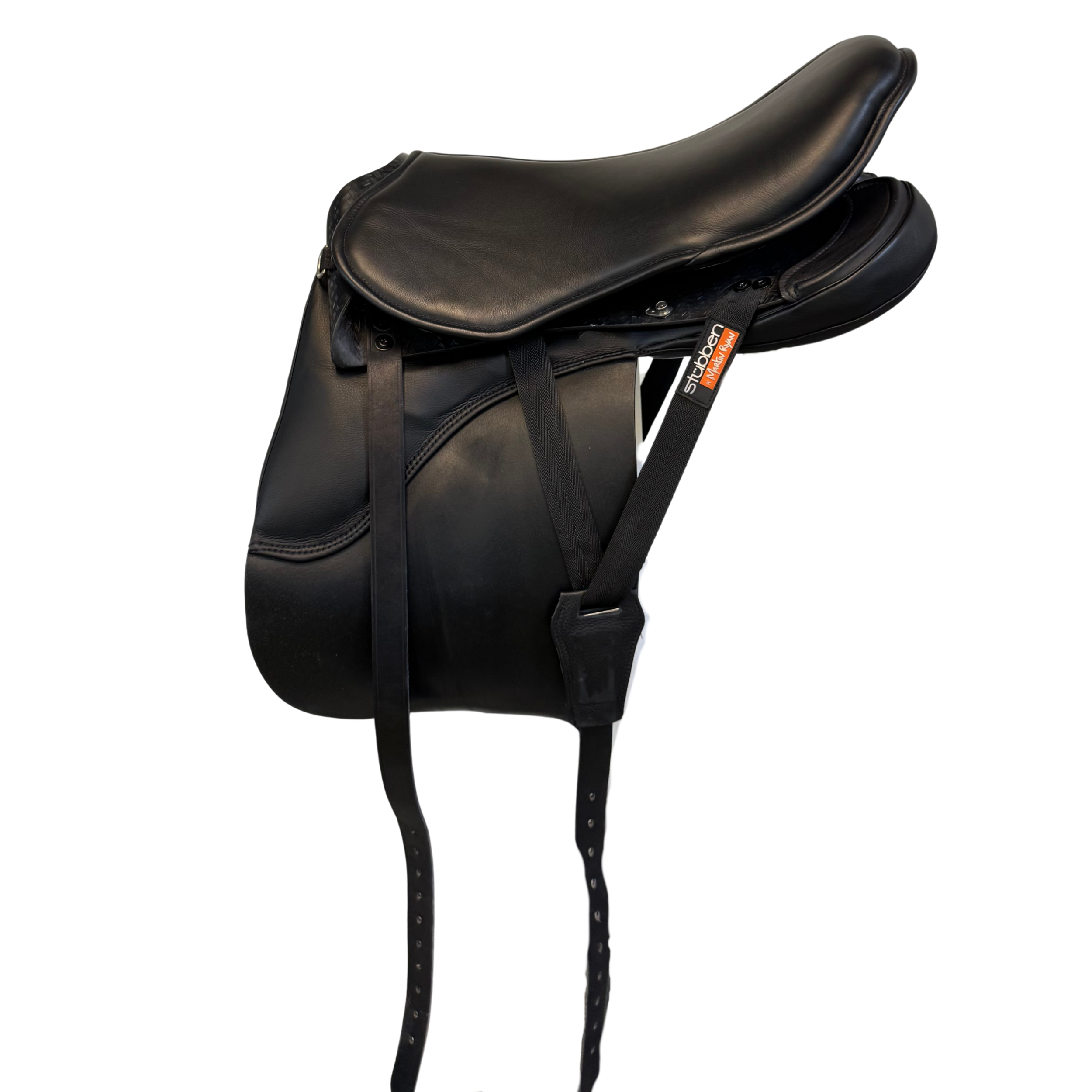 REV Saddle with dressage flaps 17,5" one size black