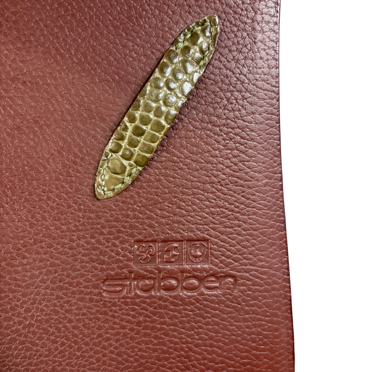 D173626 - Close up.png