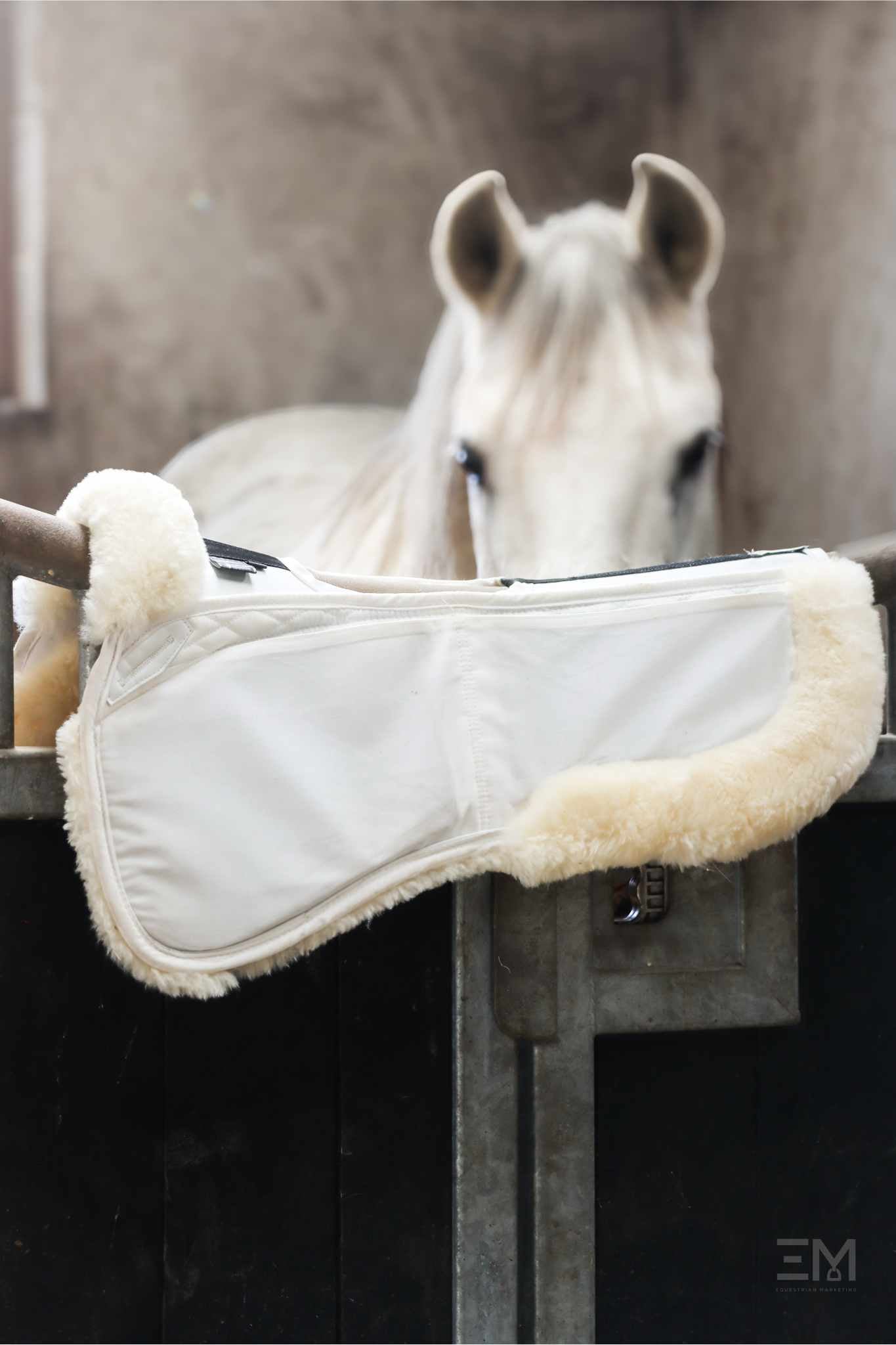 Amortisseur de dressage ajusteur en peau d'agneau Streamline