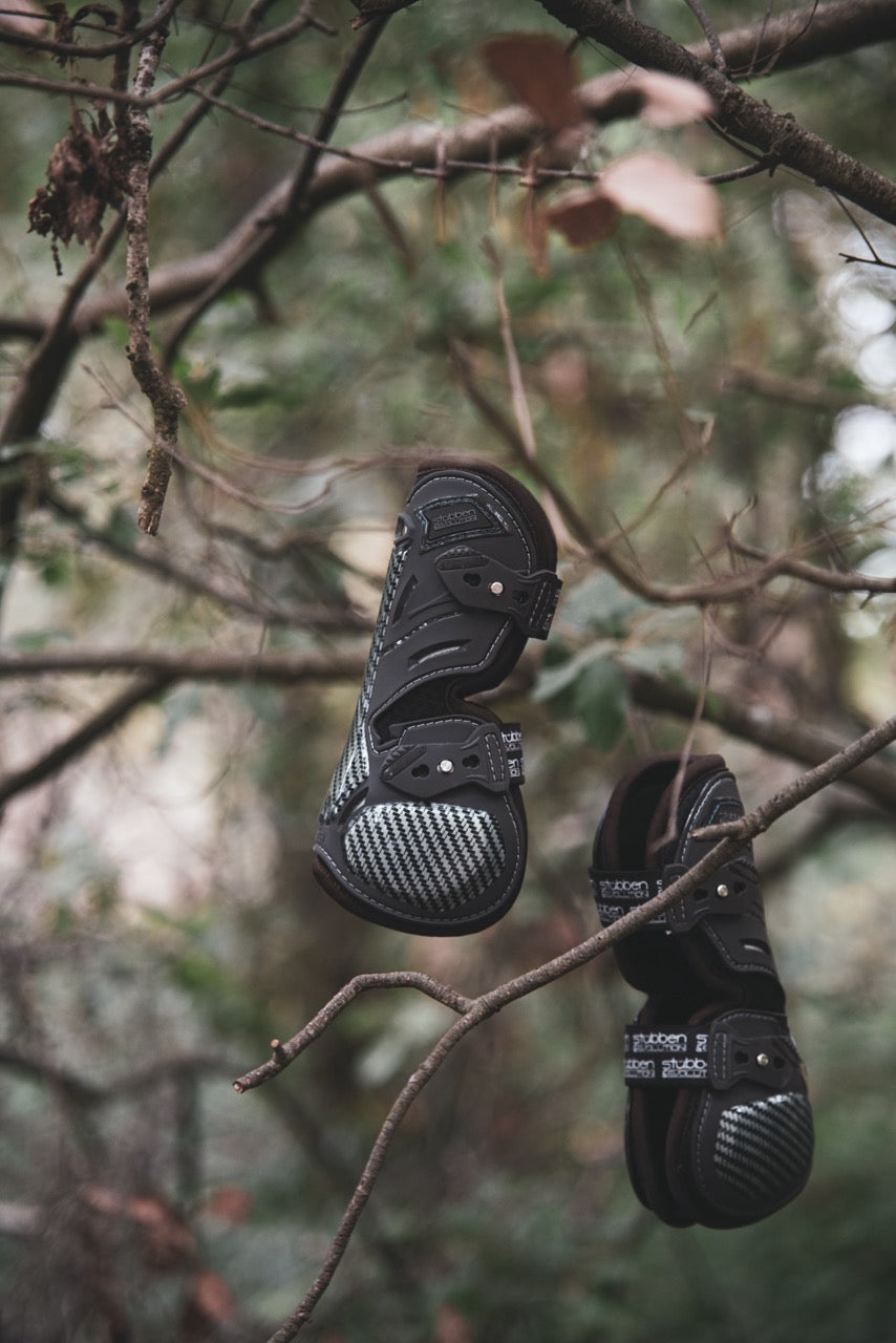 Hybrid Carbon Tendon Boots