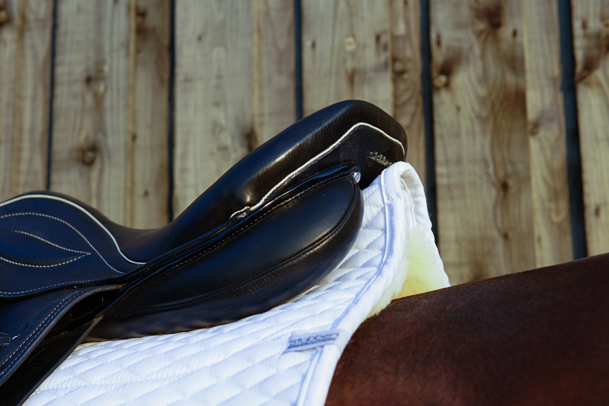 Stübben Tapis De Dressage Ajusteur Streamline Close Contact - Compensation Parfaite Selle & Cheval