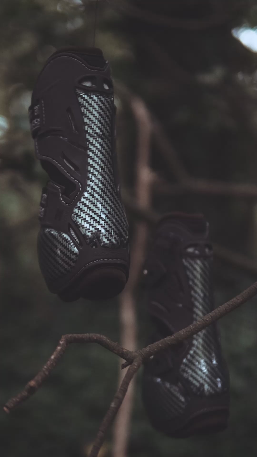 Hybrid Carbon Tendon Boots